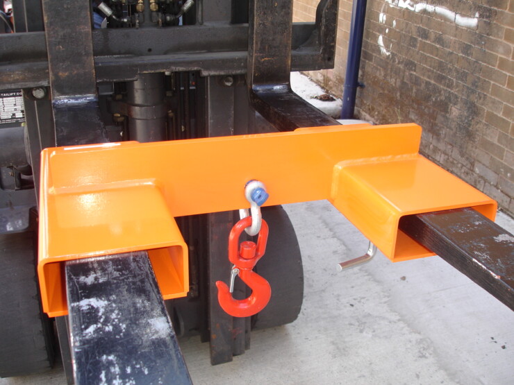 2000kg Adjustable Fork Mounted Hook