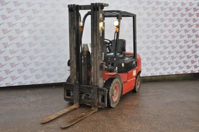 EP Equipment Diesel Counterbalanced Forklift - CPCD25 T3 2500Kg Triplex 4.8m (Used)