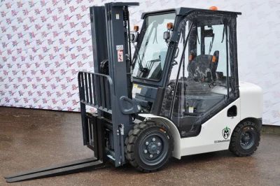 EcoWarrior Diesel Counterbalanced Forklift - CPCD30 3000Kg 4.7m Container Spec with Integral Side Shift, Front Top & Rear Screens, and Roll Down Sides